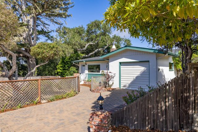 922 Maple Street, Pacific Grove, CA 93950