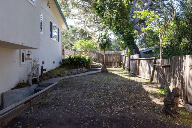 922 Maple Street, Pacific Grove, CA 93950