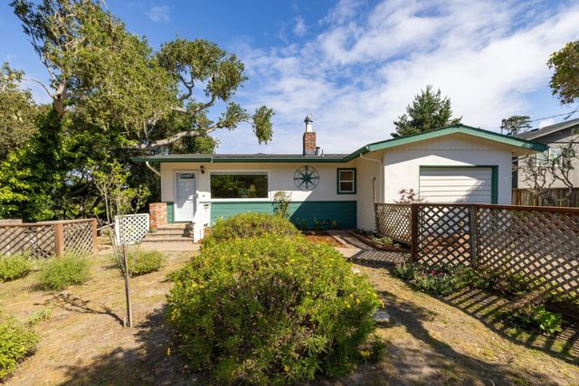 922 Maple Street, Pacific Grove, CA 93950