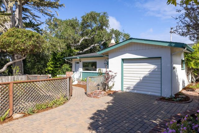 922 Maple Street, Pacific Grove, CA 93950