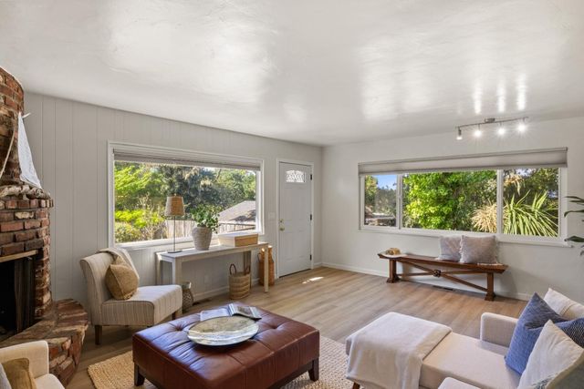 922 Maple Street, Pacific Grove, CA 93950