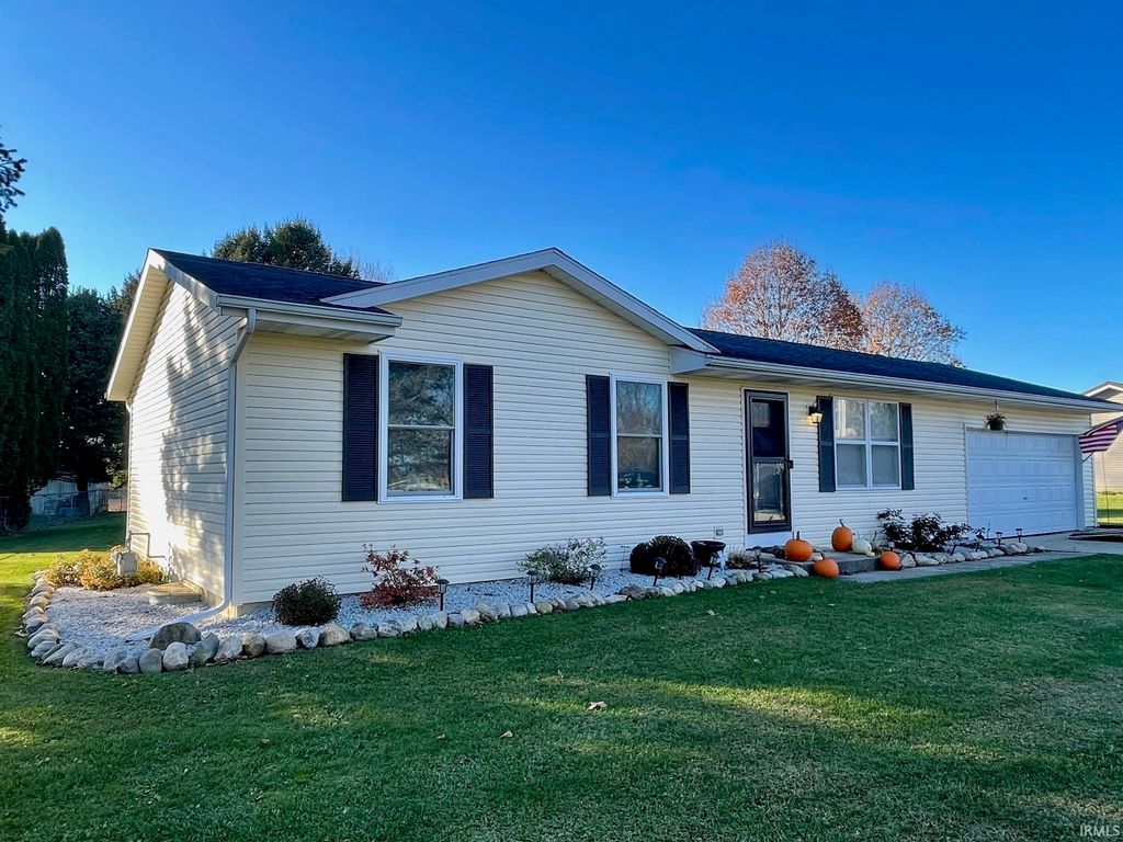 17132 Tomahawk Trail, Plymouth, IN 46563