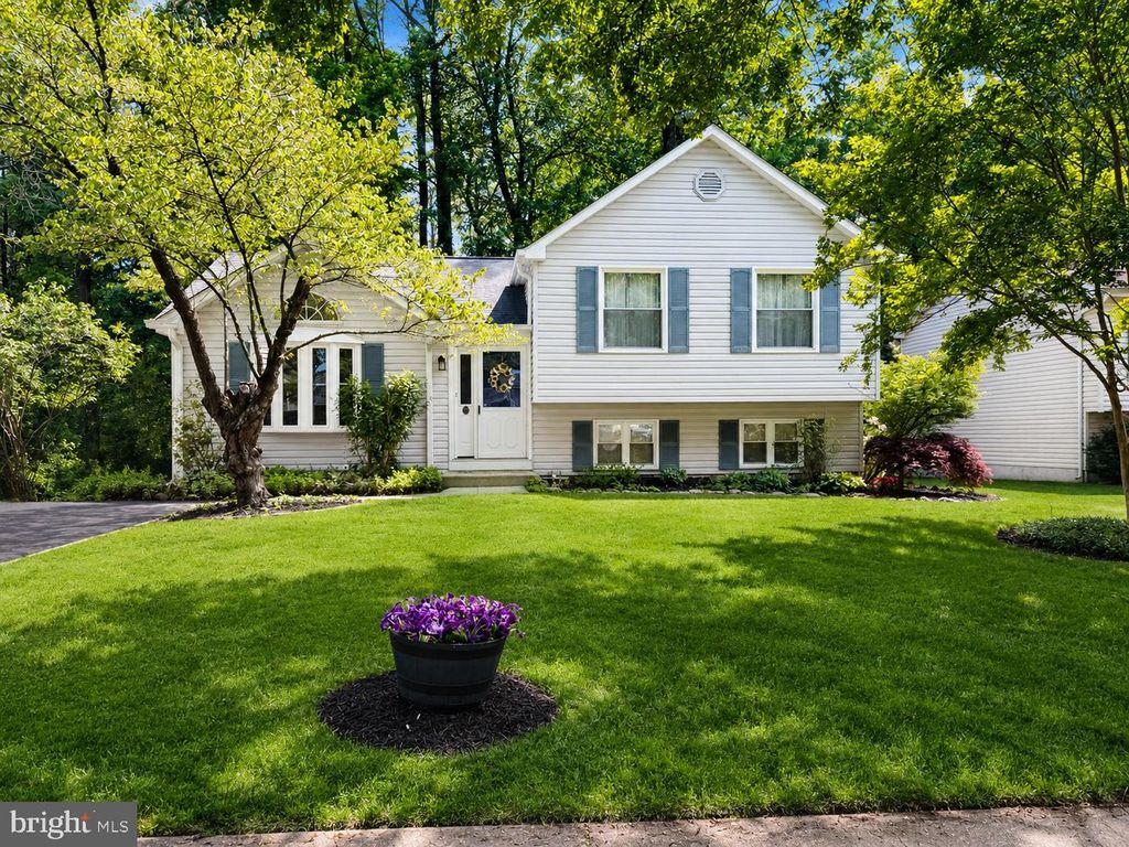 1431 FAIRBANKS DR, Hanover, MD 21076