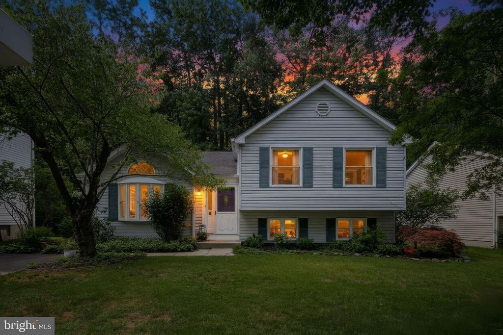 1431 FAIRBANKS DR, Hanover, MD 21076