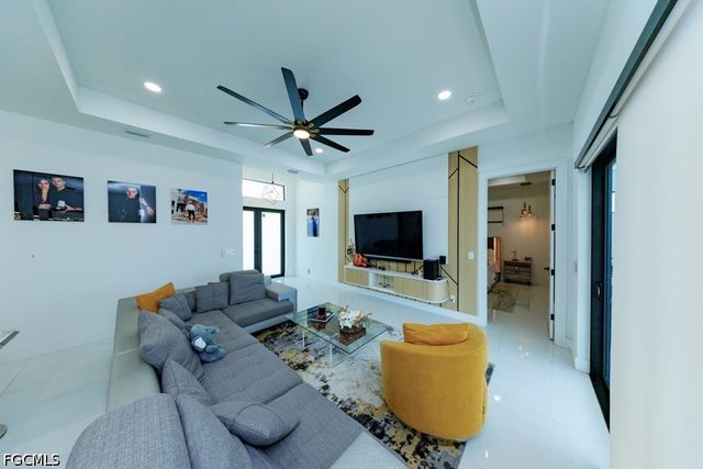 1007 NW 19th ST, Cape Coral, FL 33993