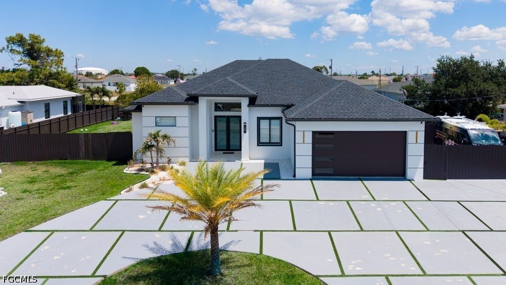 1007 NW 19th ST, Cape Coral, FL 33993