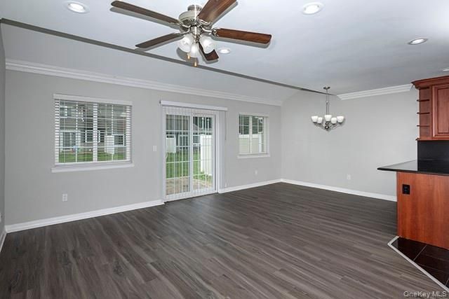 5000 Townhouse Drive 4303, Coram, NY 11727