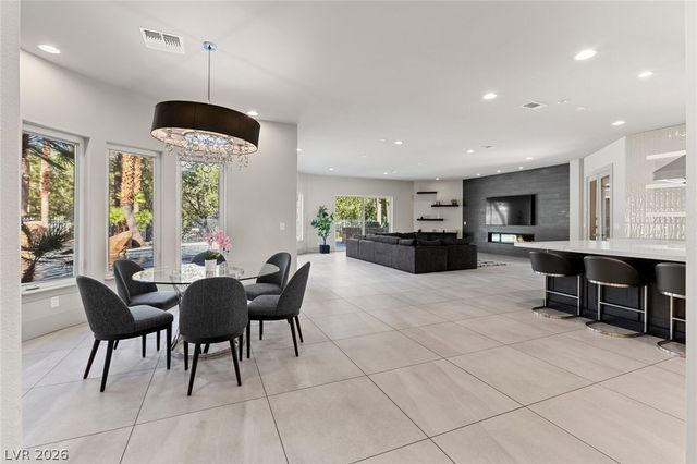 1912 Redbird Drive, Las Vegas, NV 89134
