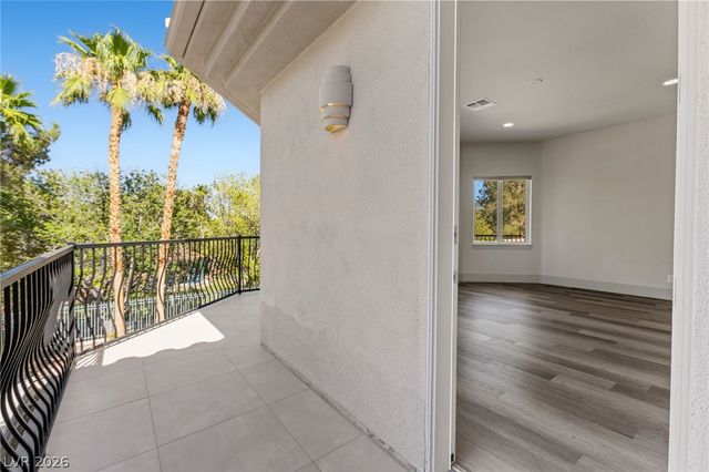 1912 Redbird Drive, Las Vegas, NV 89134
