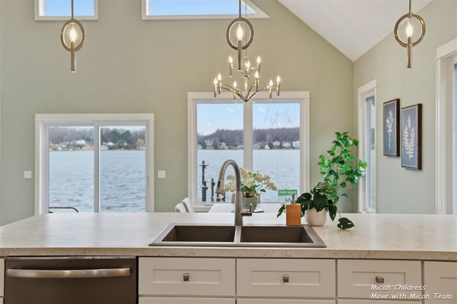 8563 Je Ne Be Drive, Rockford, MI 49341