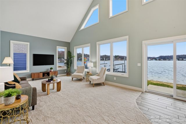 8563 Je Ne Be Drive, Rockford, MI 49341