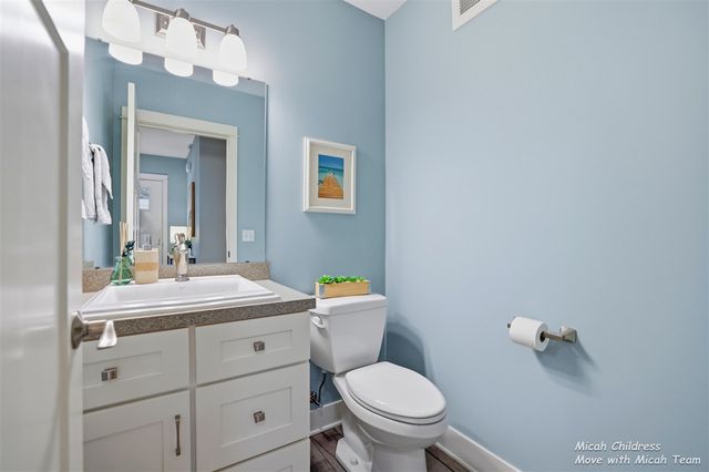 8563 Je Ne Be Drive, Rockford, MI 49341