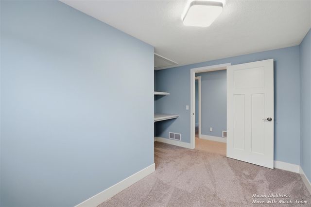 8563 Je Ne Be Drive, Rockford, MI 49341