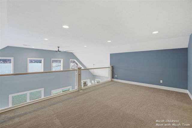 8563 Je Ne Be Drive, Rockford, MI 49341