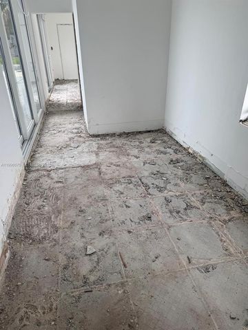 290 NW 125th Avenue, Miami, FL 33182