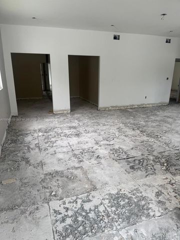 290 NW 125th Avenue, Miami, FL 33182