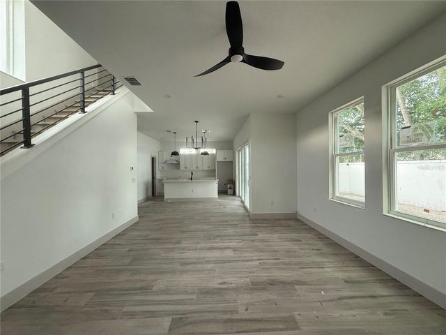 724 ELLWOOD AVENUE, Orlando, FL 32804