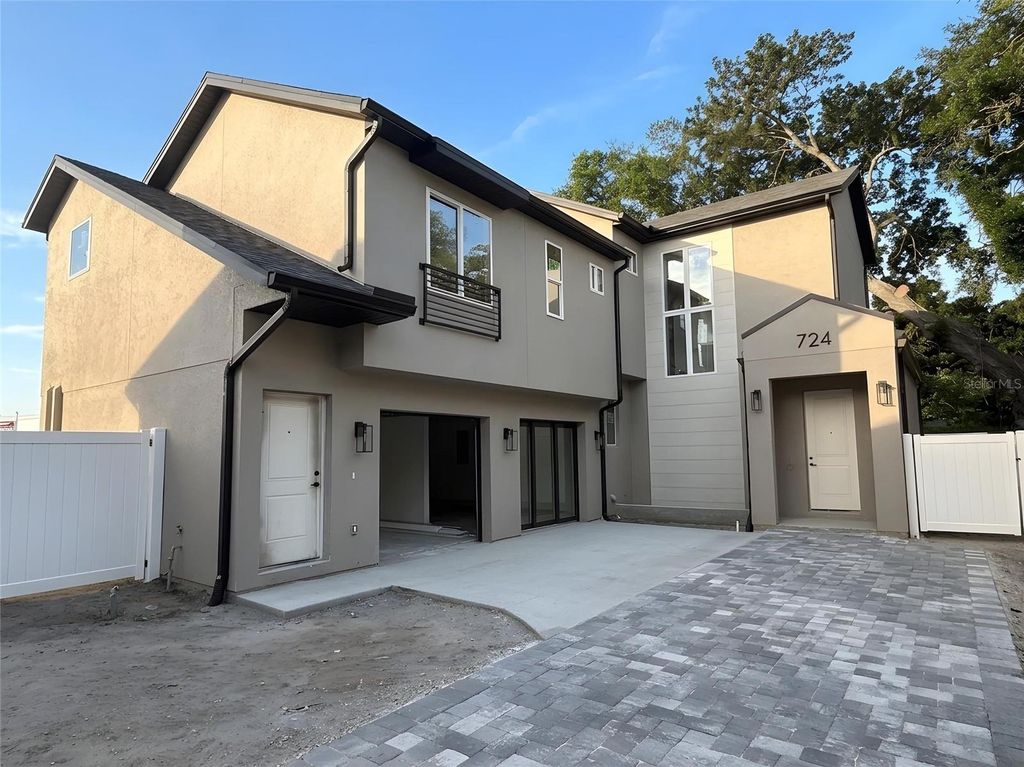 724 ELLWOOD AVENUE, Orlando, FL 32804