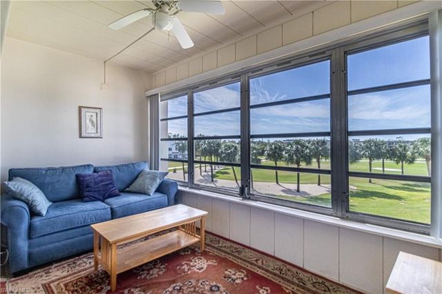 1828 Pine Valley DR 309, Fort Myers, FL 33907