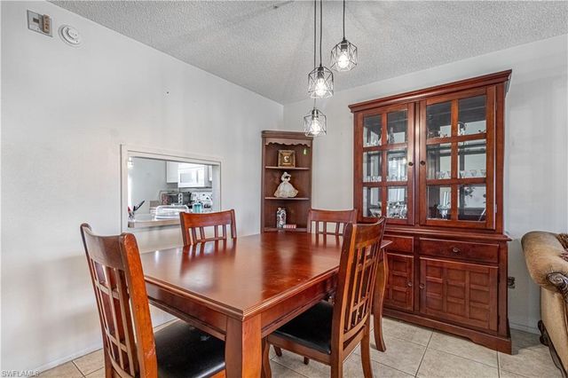 1828 Pine Valley DR 309, Fort Myers, FL 33907