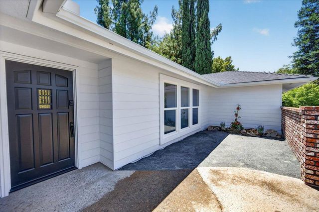 3255 W Fremont, Fresno, CA 93711