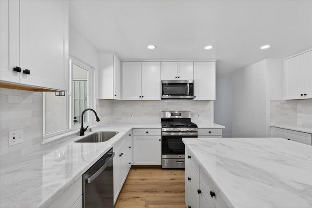 3255 W Fremont, Fresno, CA 93711