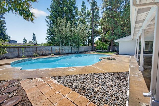 3255 W Fremont, Fresno, CA 93711