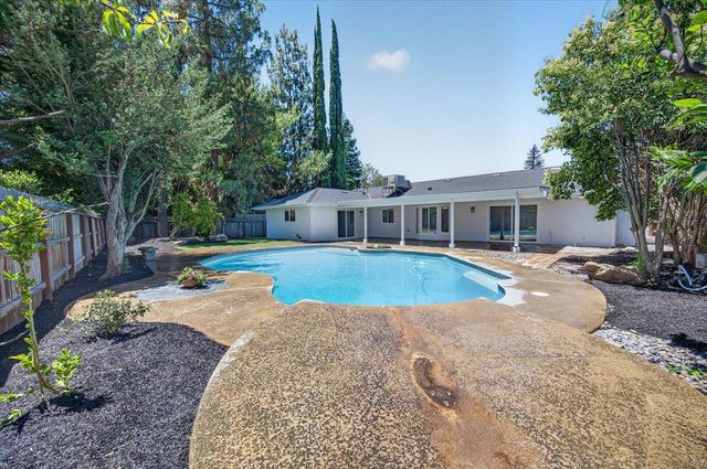 3255 W Fremont, Fresno, CA 93711