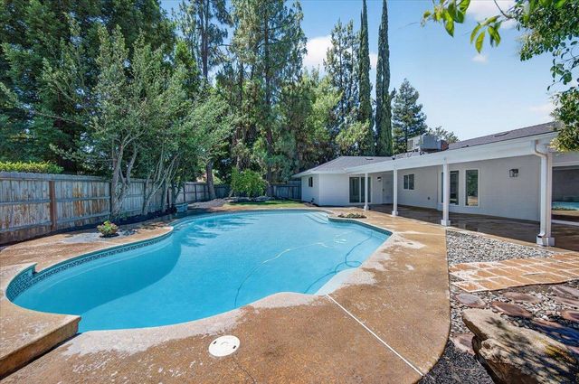 3255 W Fremont, Fresno, CA 93711