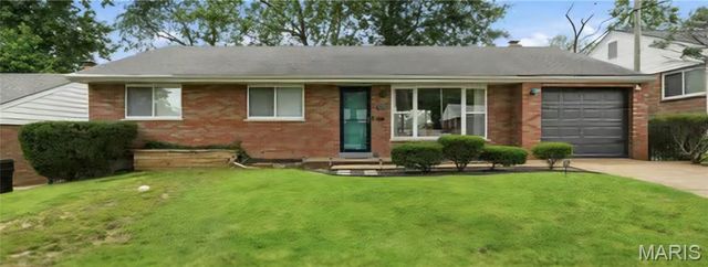 1015 Chartres Avenue, University City, MO 63132