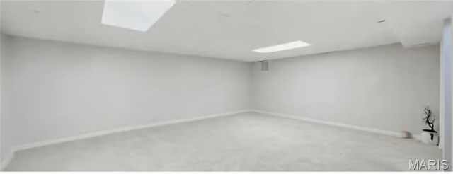 1015 Chartres Avenue, University City, MO 63132
