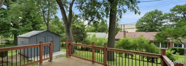 1015 Chartres Avenue, University City, MO 63132