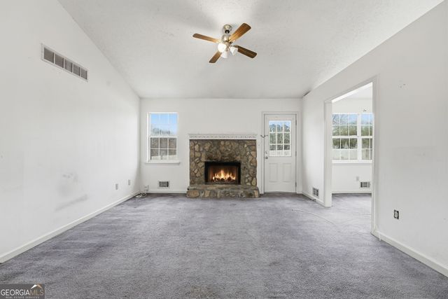 71 King Arthur Court, Dallas, GA 30157