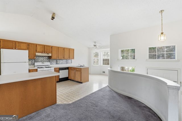 71 King Arthur Court, Dallas, GA 30157