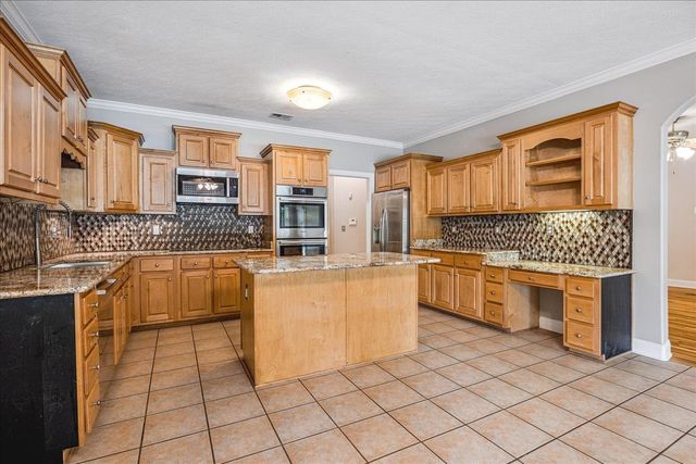 10108 MARKWOOD OAK DR, Lakeland, TN 38002