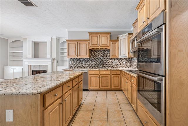 10108 MARKWOOD OAK DR, Lakeland, TN 38002