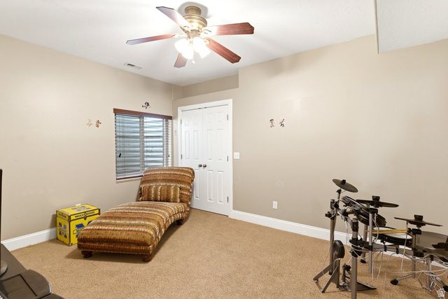 1602 HARVEY RD, Fruit Heights, UT 84037