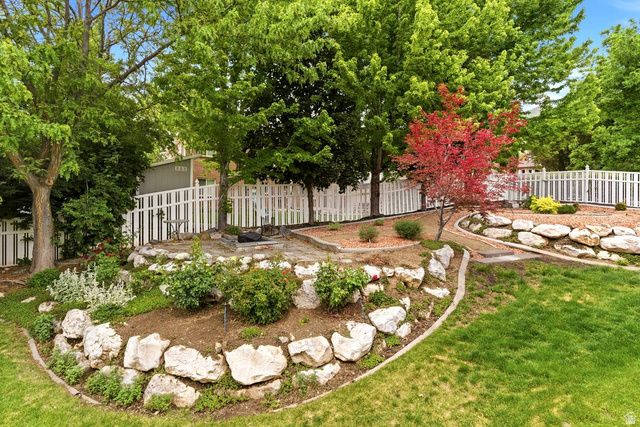 1602 HARVEY RD, Fruit Heights, UT 84037