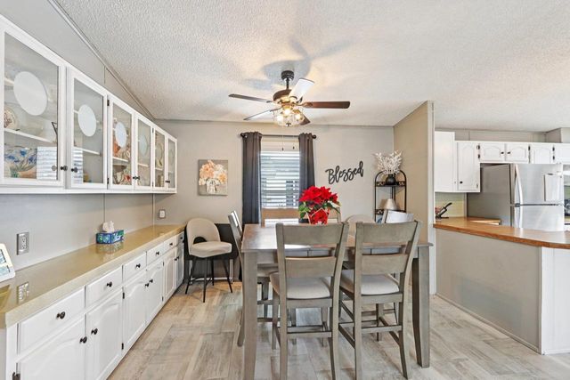 412 Oak Lodge Road, Waterford, WI 53185