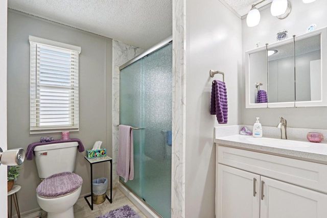 412 Oak Lodge Road, Waterford, WI 53185