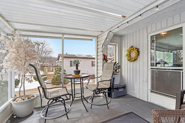 412 Oak Lodge Road, Waterford, WI 53185