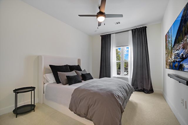 3101 Govalle Ave 207, Austin, TX 78702