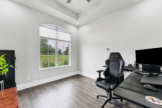 145 Pavilion DR, Cedar Creek, TX 78612