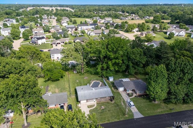 5105 Staten Drive, Godfrey, IL 62035