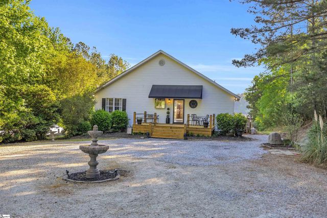 151 Pioneer Road, Waterloo, SC 29384