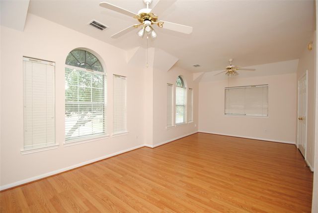 611 Woodcastle Bend, Houston, TX 77094