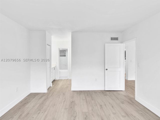 3626 NE 168th St 202, North Miami Beach, FL 33160