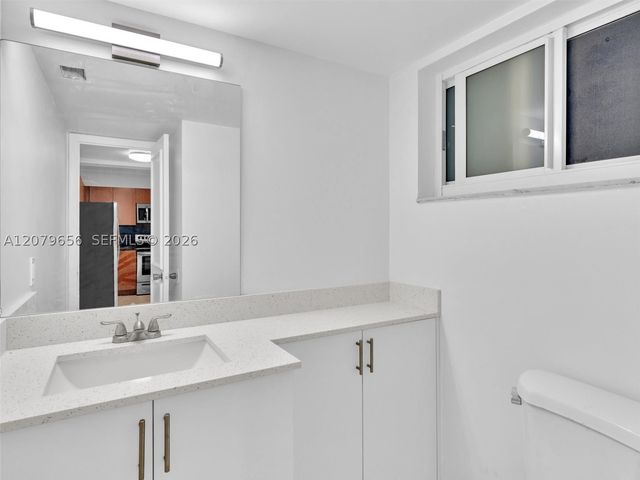 3626 NE 168th St 202, North Miami Beach, FL 33160
