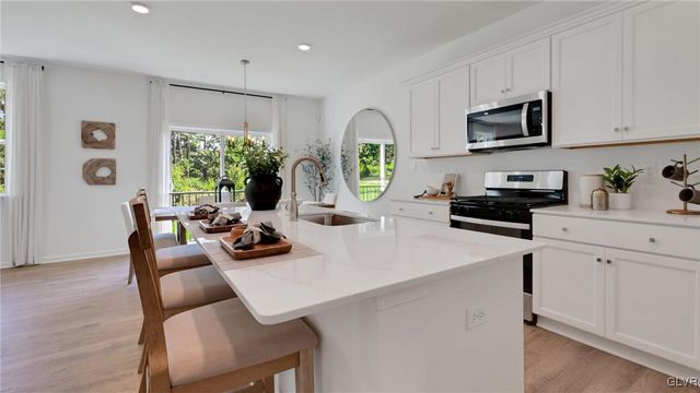 2117 Isabel Lane, Lower Macungie Twp, PA 18103