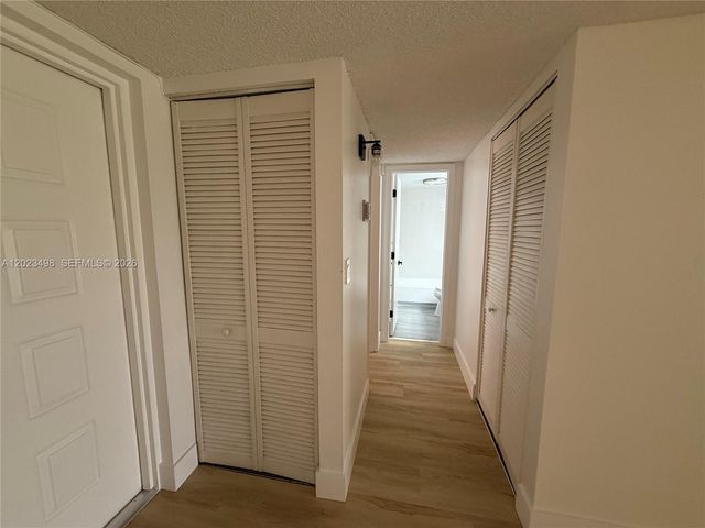 9531 Seagrape Dr 202, Davie, FL 33324